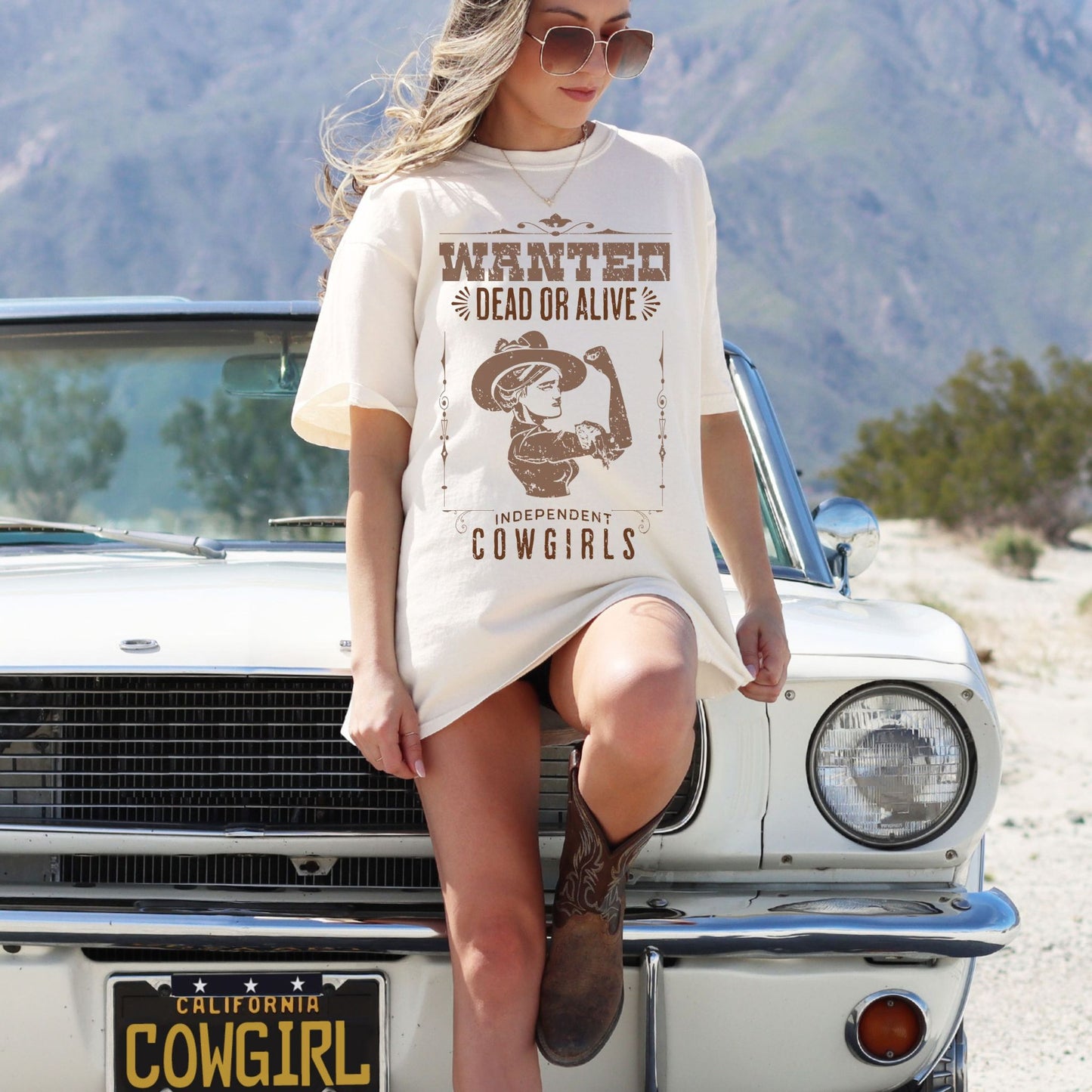 Wanted Dead Or Alive Western Comfort Colors Graphic T-Shirt