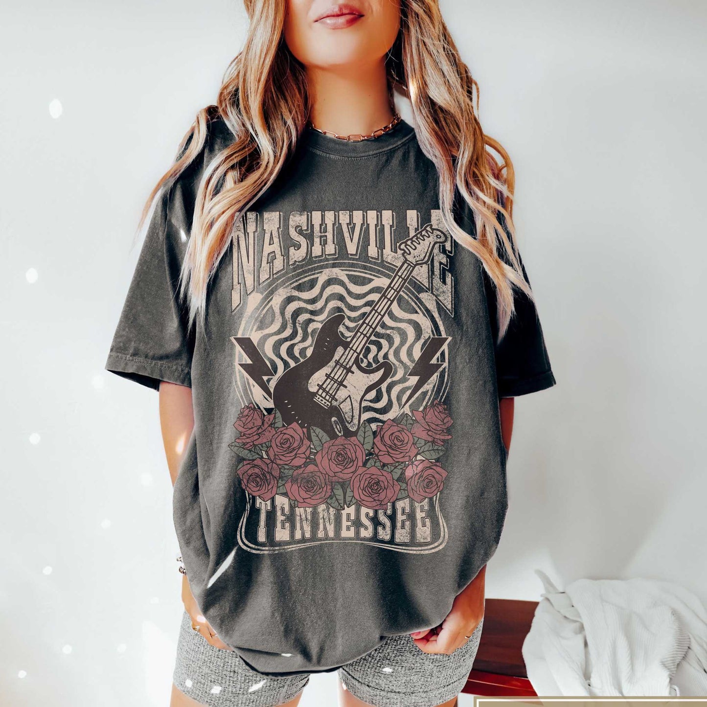 Retro Rock Guitar Nashville Shirt in Color Pepper